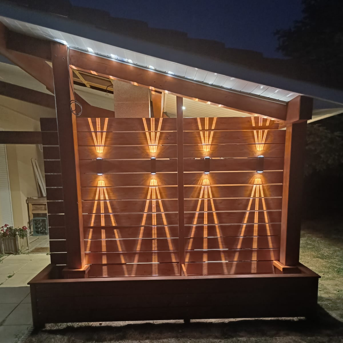 Kalabrien 326 – Grillkamin aus Ziegel & Kunststein mit großer Arbeitsplatte – Grillfläche 90 cm (Spüle + Fresko optional)