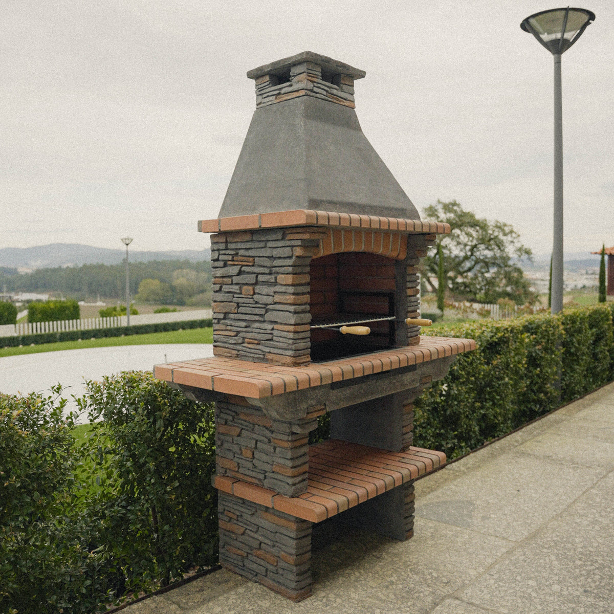 Grill RIVIERA 402 – Kunststein, Kamin, Holz/Kohle