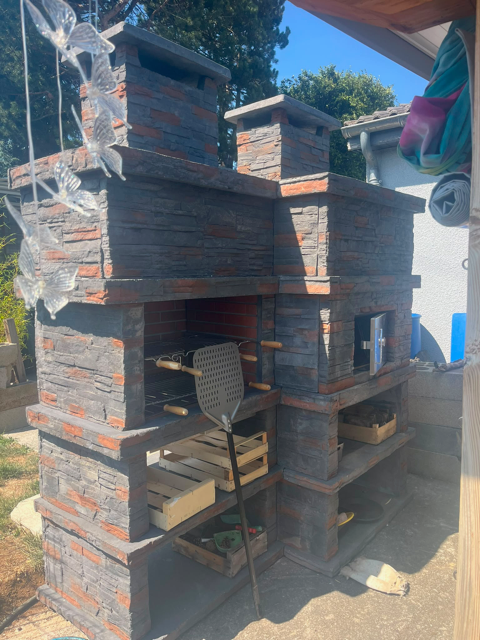 Rocca Four 463 – Stein-Grill mit Holzofen