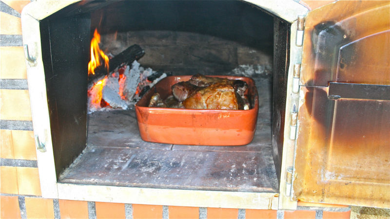 Maestro 90 cm Holzofen – Traditioneller Pizza- und Drehspießofen